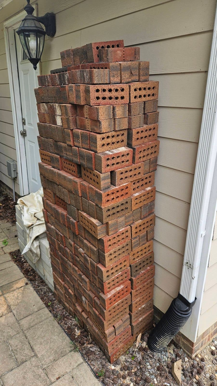 Brick (approx 3675 or 7 cubes) 2