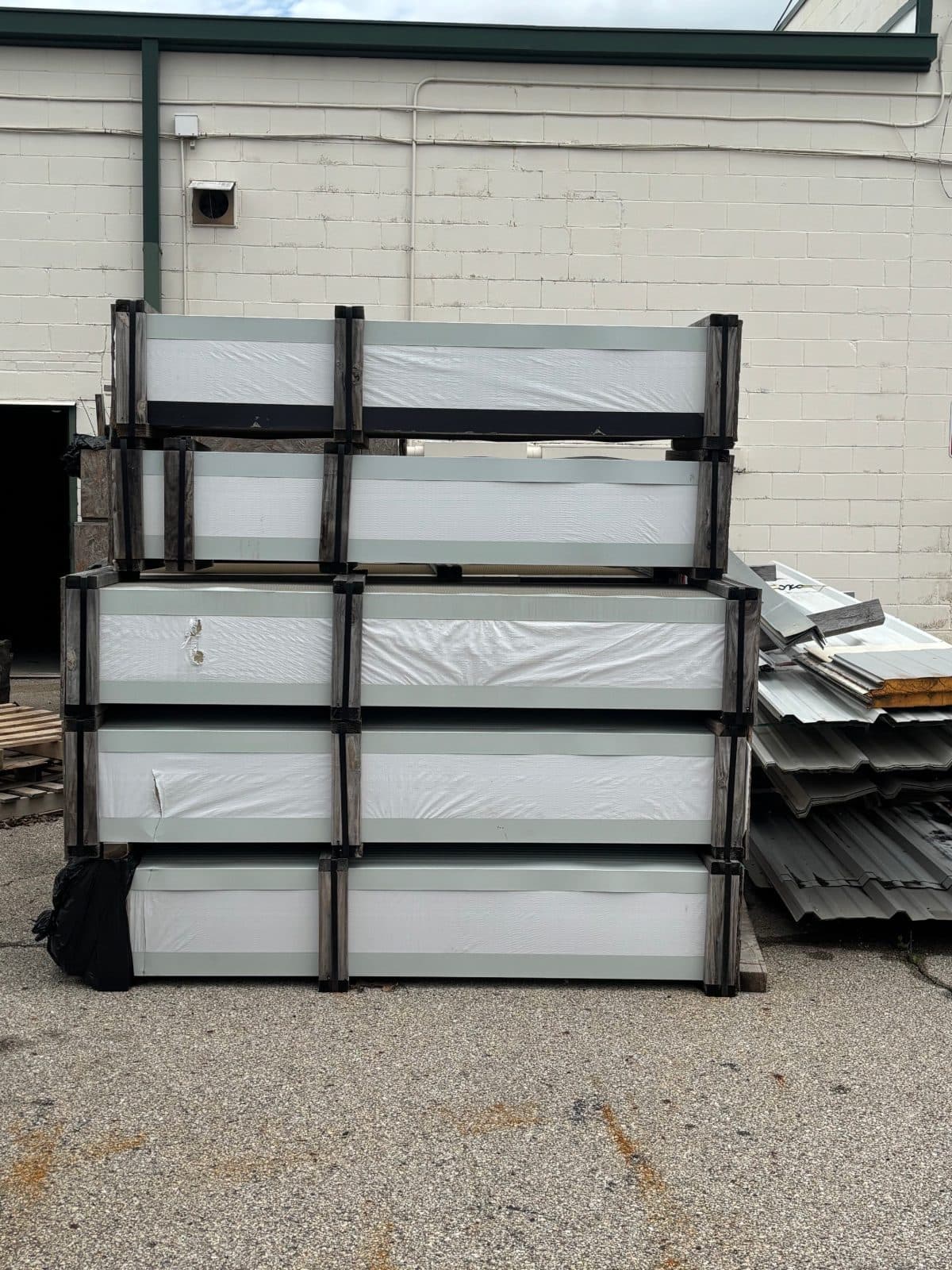 Over 700 Soffit/wall panels  3