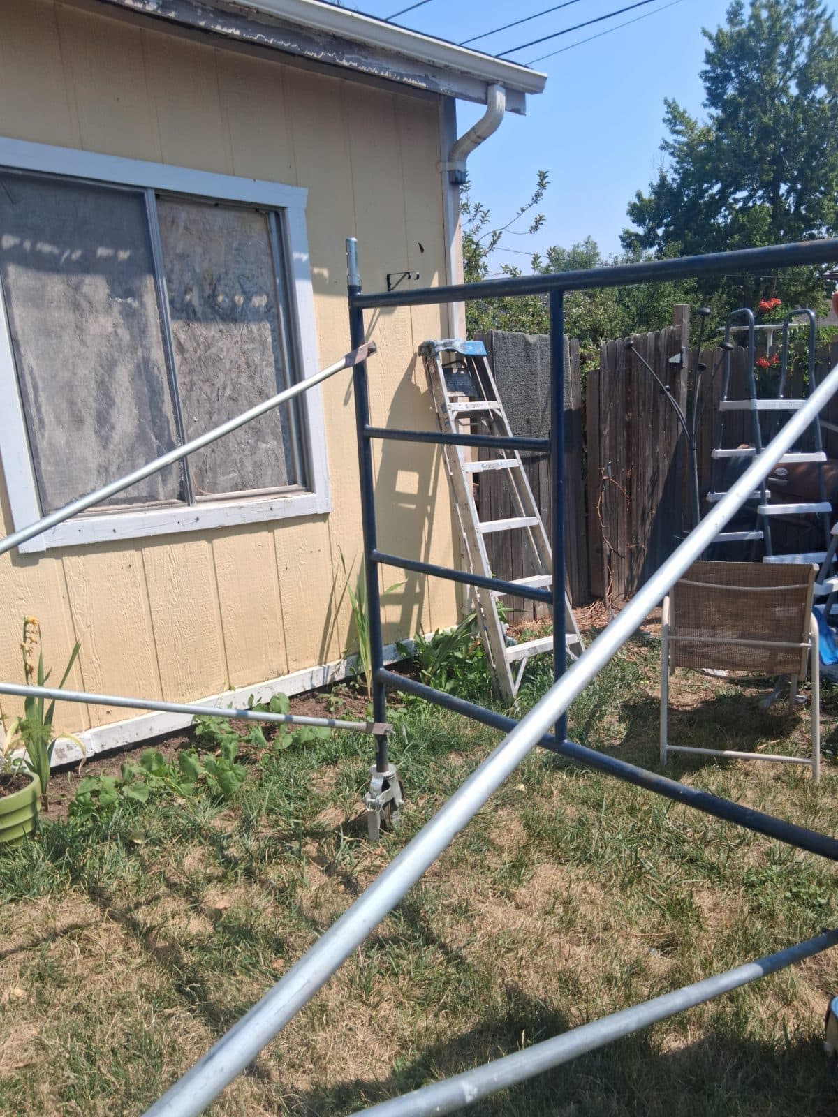 3 tiers of metaltech steel rolling scaffolding with 4 10ft.  Aluminum planks  4