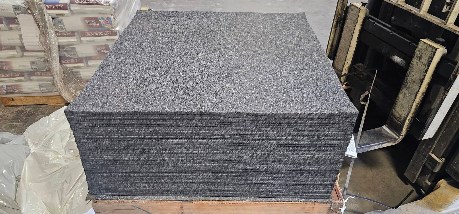 48X48 RUBBER FLOORING TILE 4