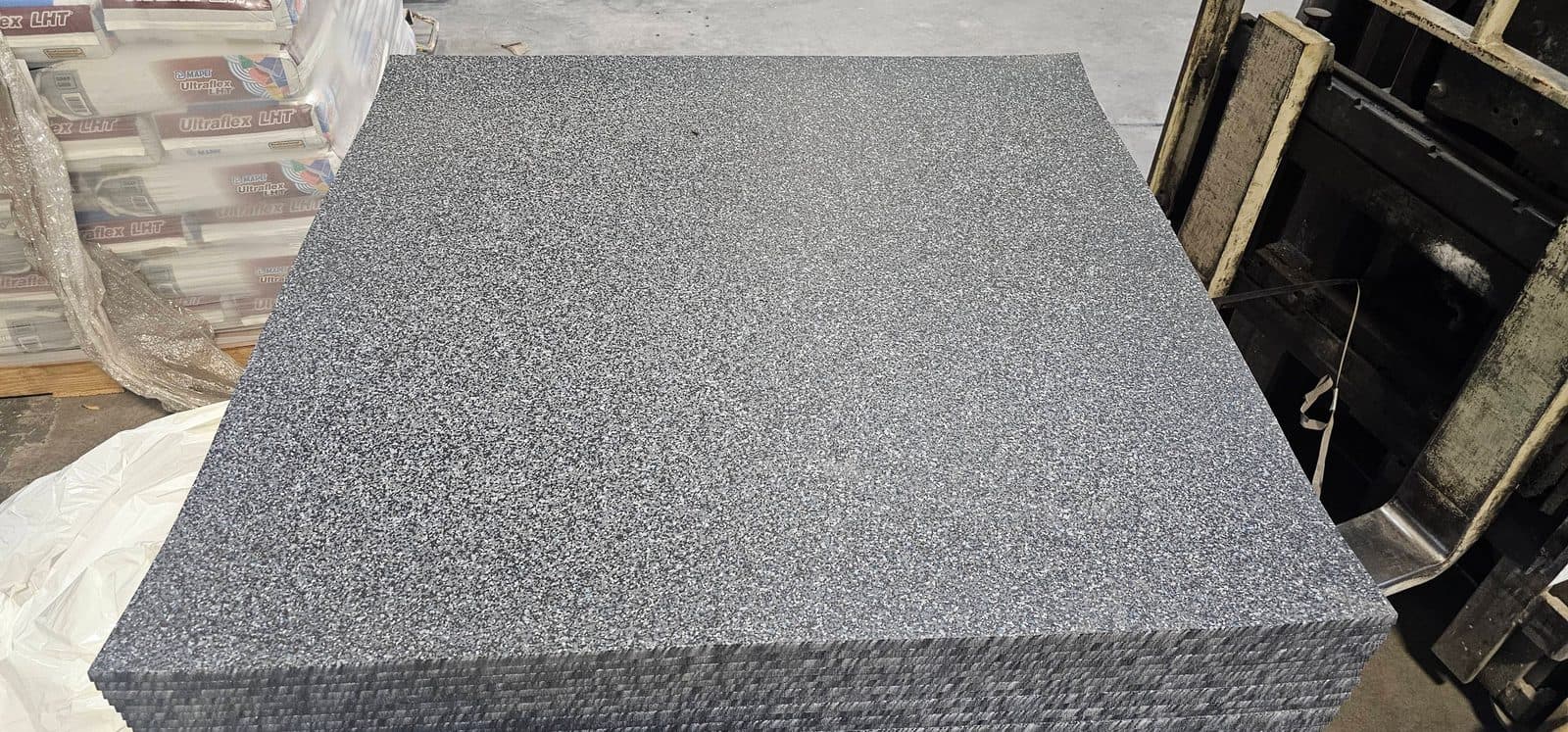48X48 RUBBER FLOORING TILE 2