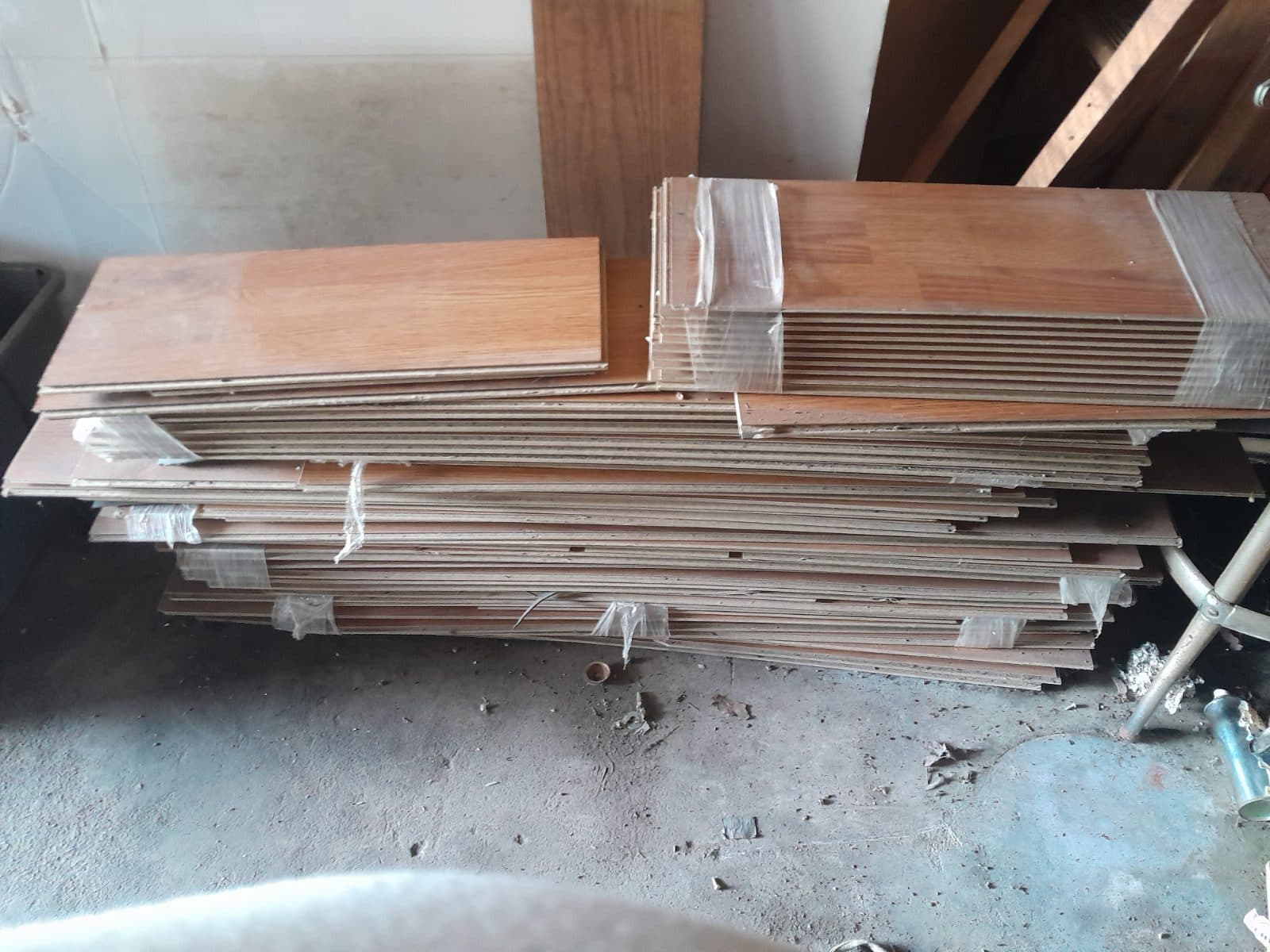Flooring planks  3