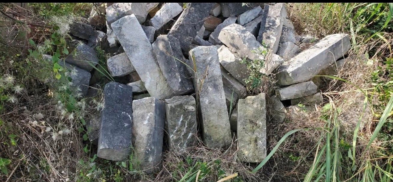 Limestone Blocks 