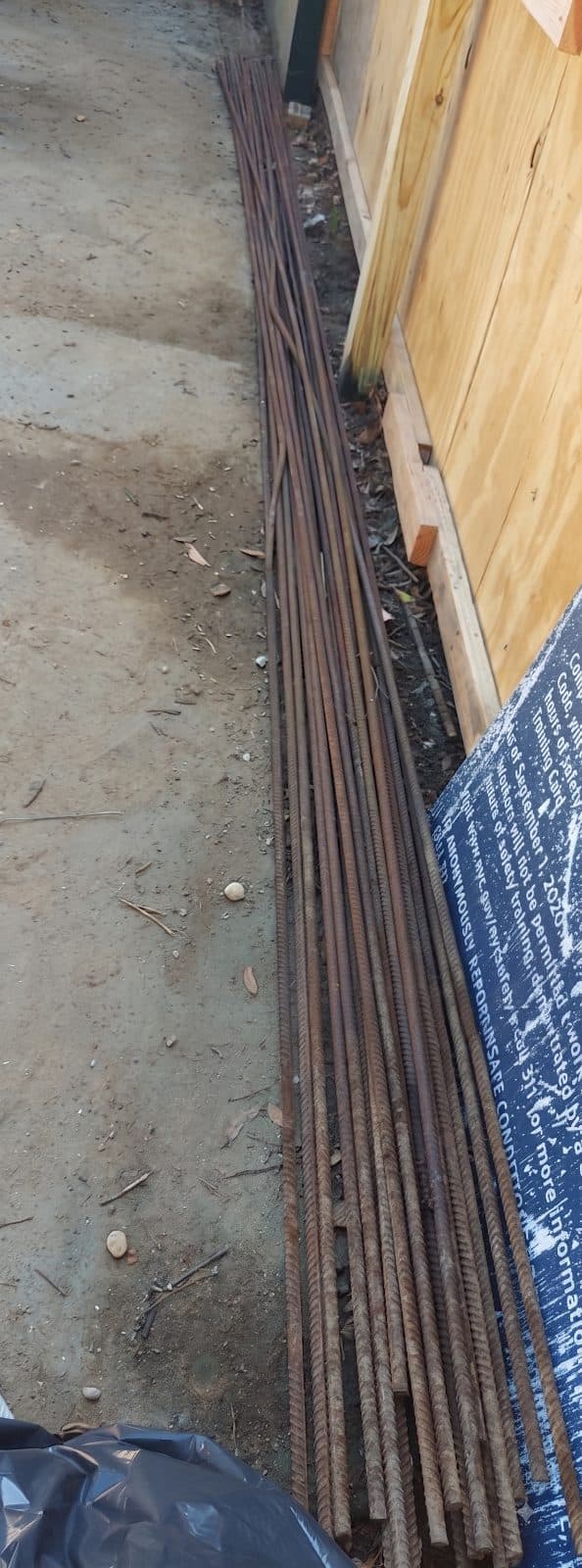 20 feet long rebars - approx. 21 available