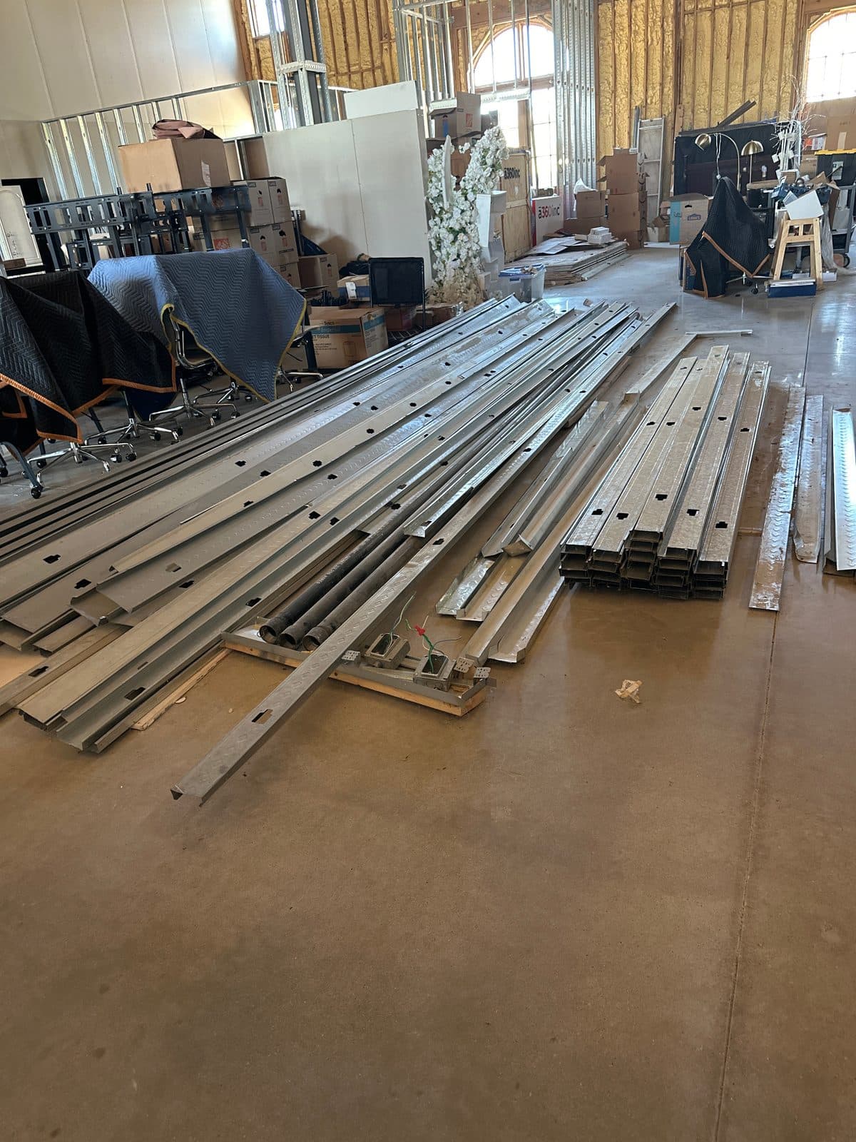 Aluminum framing studs