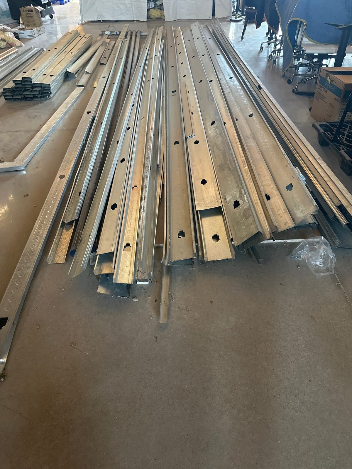 Aluminum framing studs 3
