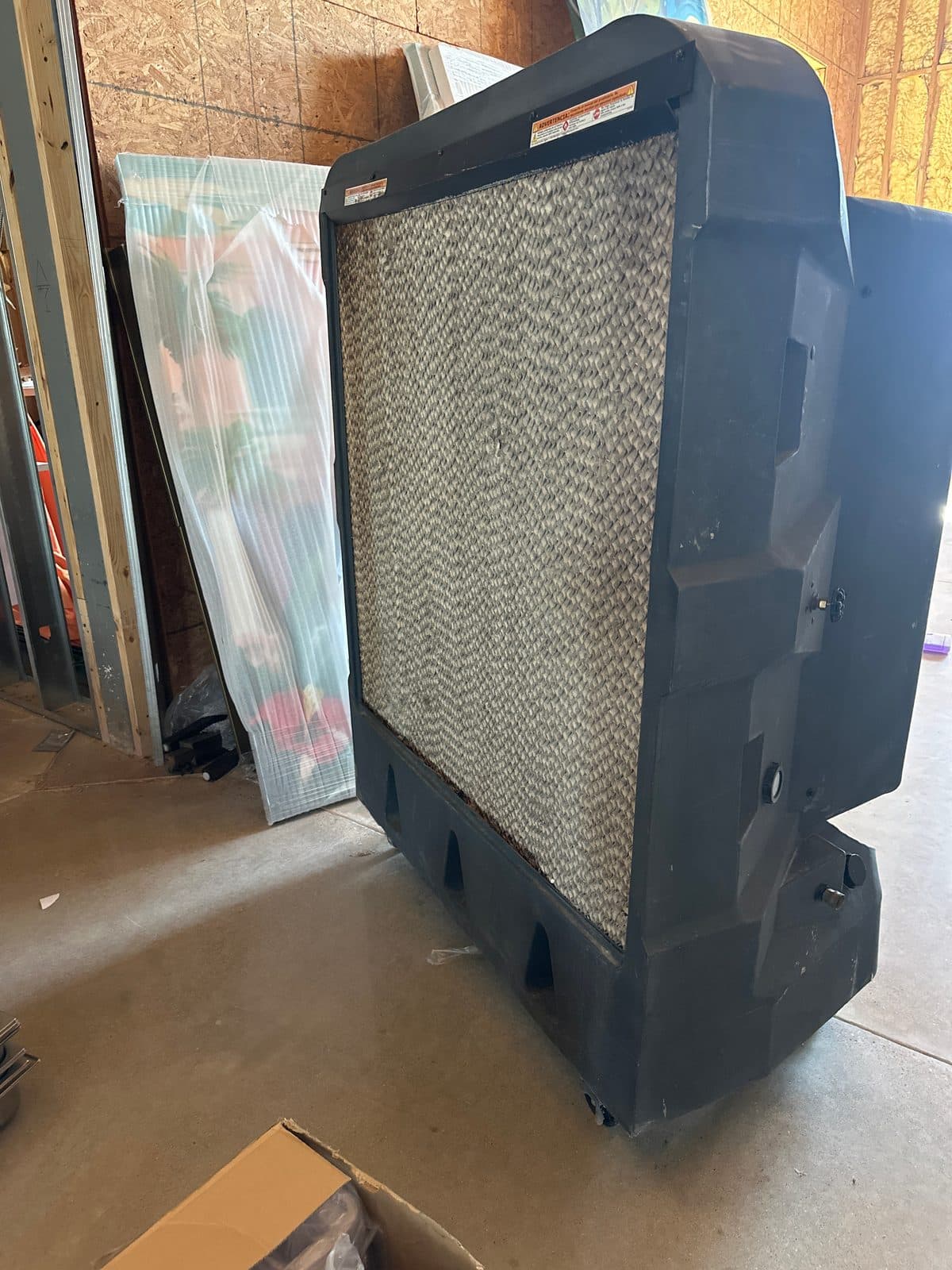 Large outdoor or warehouse cooling system. 3