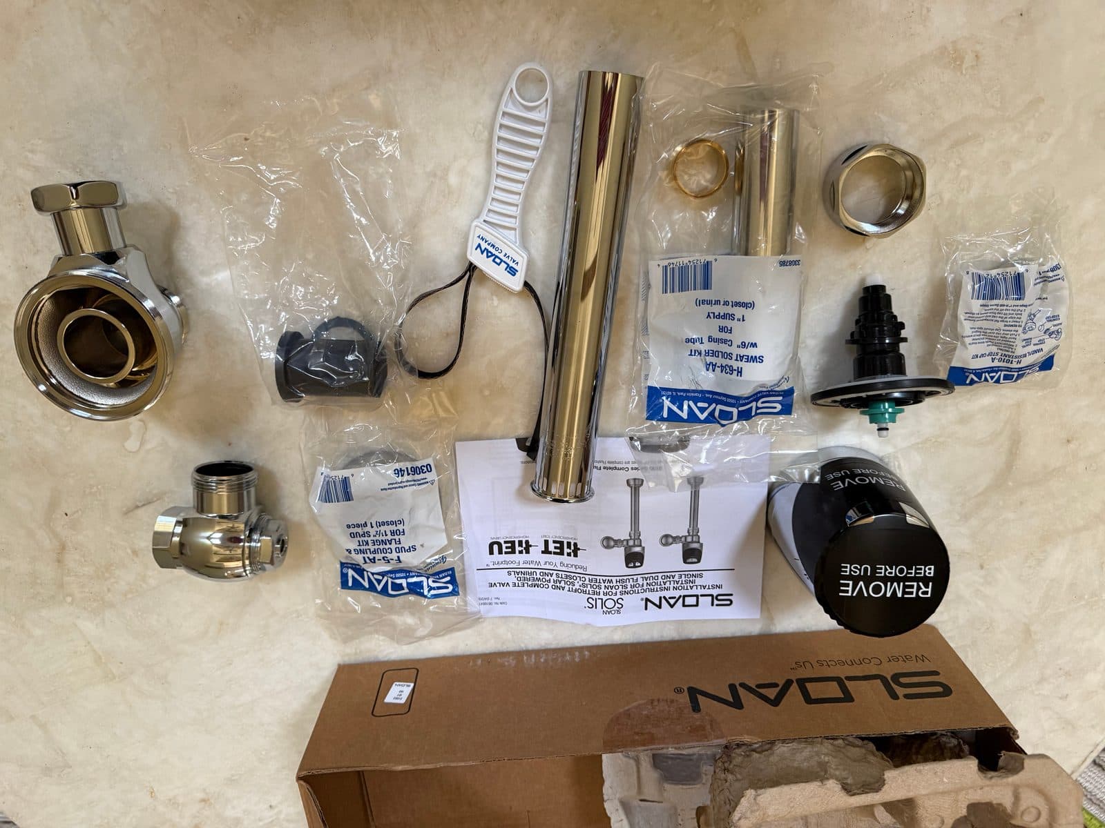 2 Sloan SOLIS 8111-1.28 Automatic Sensor Flushometers – 3370002 – New Open Box 3