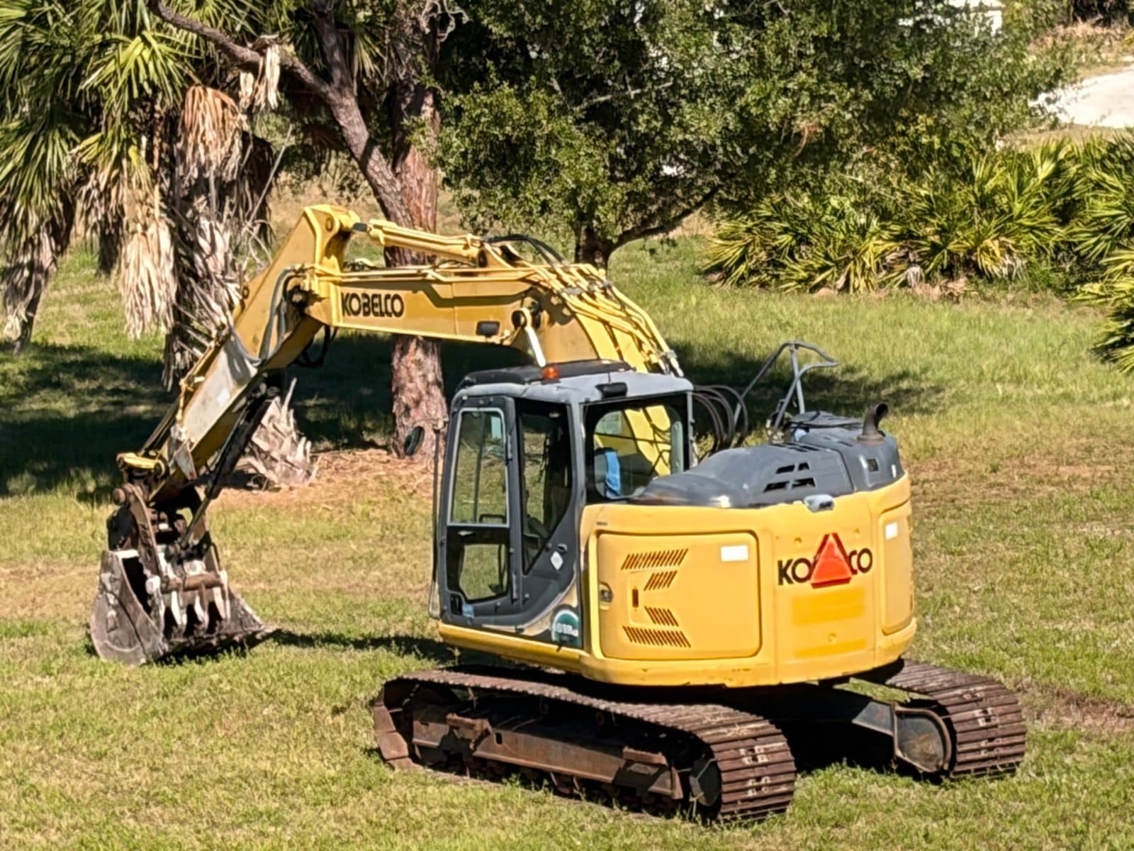 KOBELCO SK140SRLC-5 EXCAVATOR $68,900 2