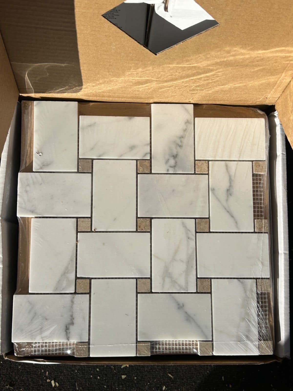 Bedrosians Calacatta Marble Basketweave Mosaic Tile – 52.44 Sq Ft – 6 New Boxes