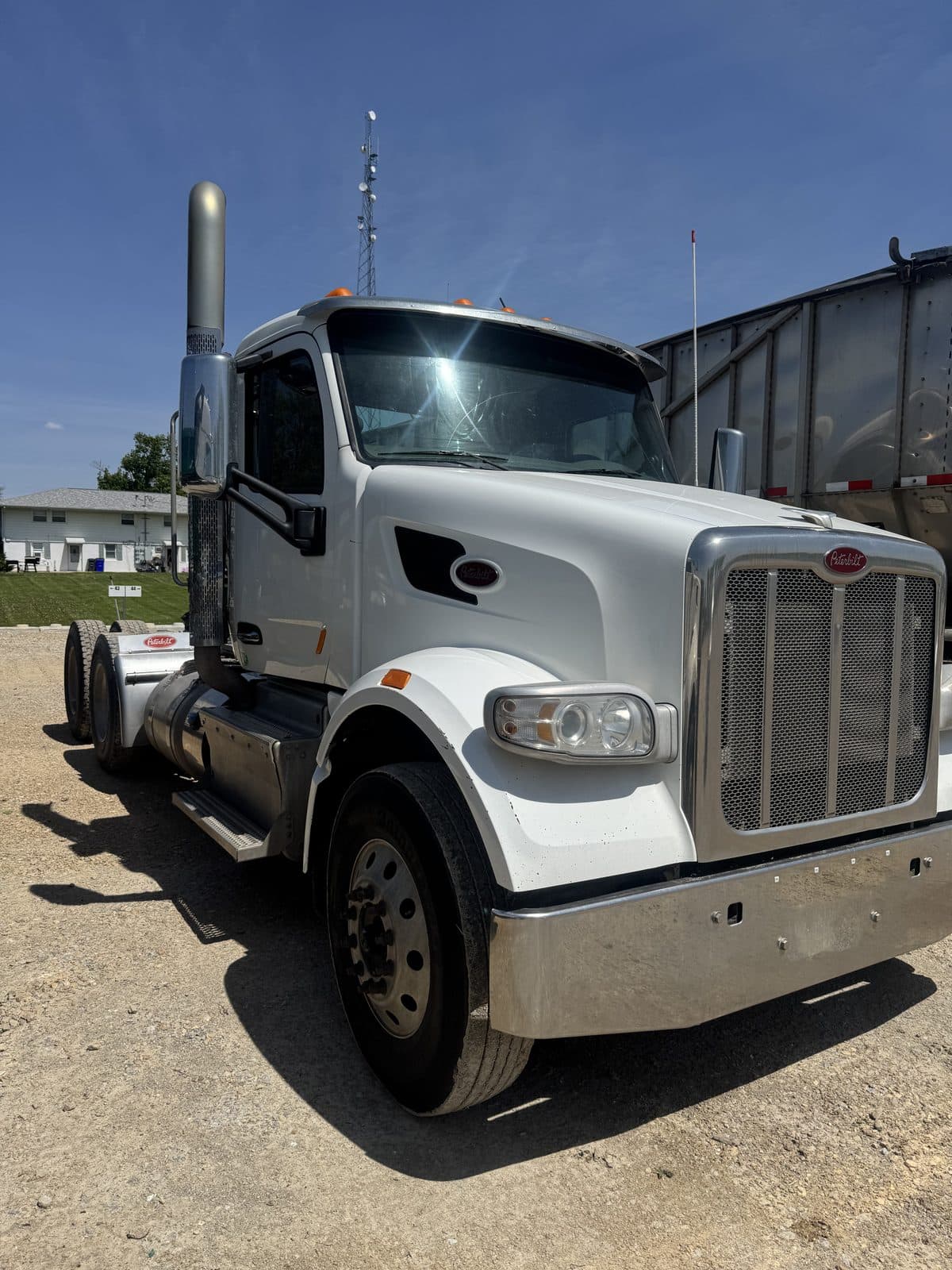 2017 Peterbilt 567 3