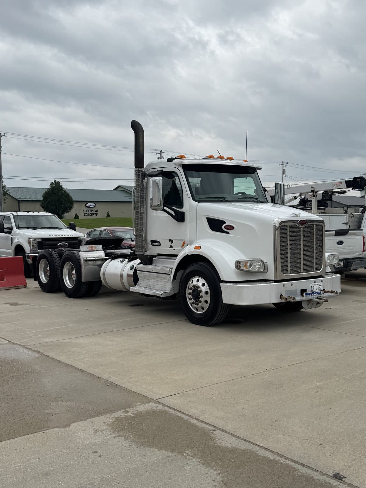 2018 Peterbilt 567 3