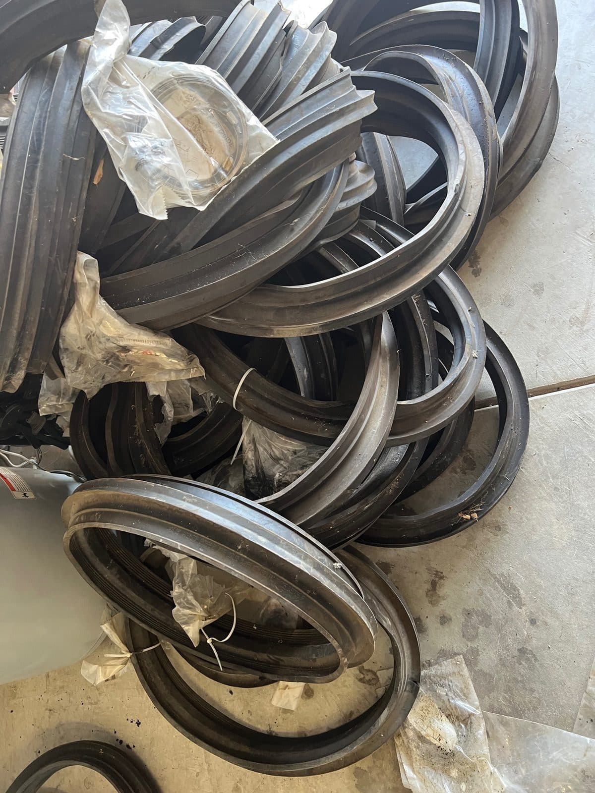 33, 18 inch Water stops for HDPE 5