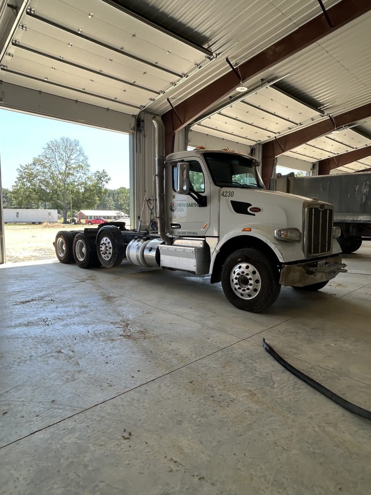 2017 Peterbilt 657 tri axle 3