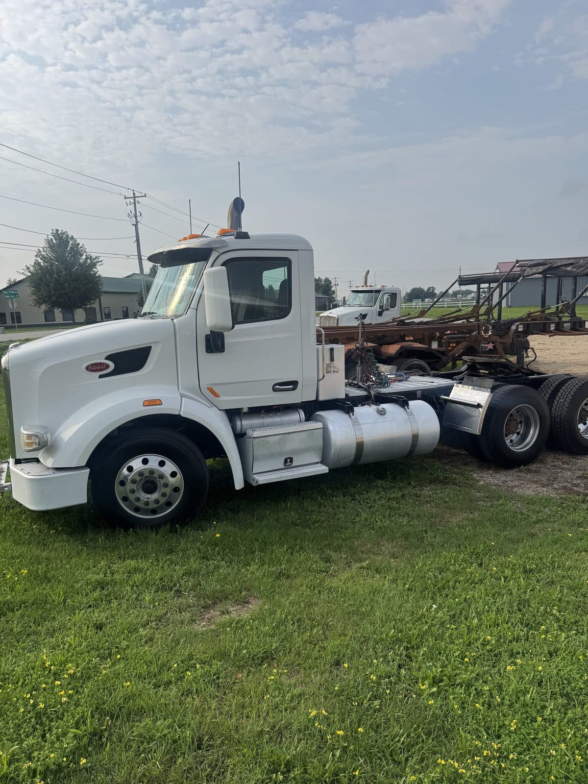 2018 Peterbilt 567 4