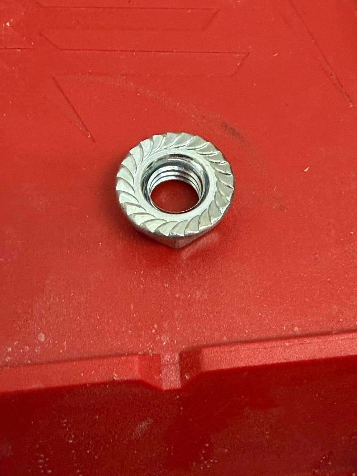 Flange nuts serrated, Zinc plated steel, 3/8"-16 2