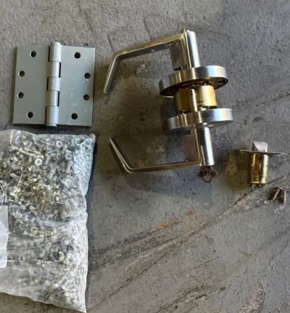 Fire Rated Hallow Metal Door with hinge and lock 3 ft by 7 ft 4