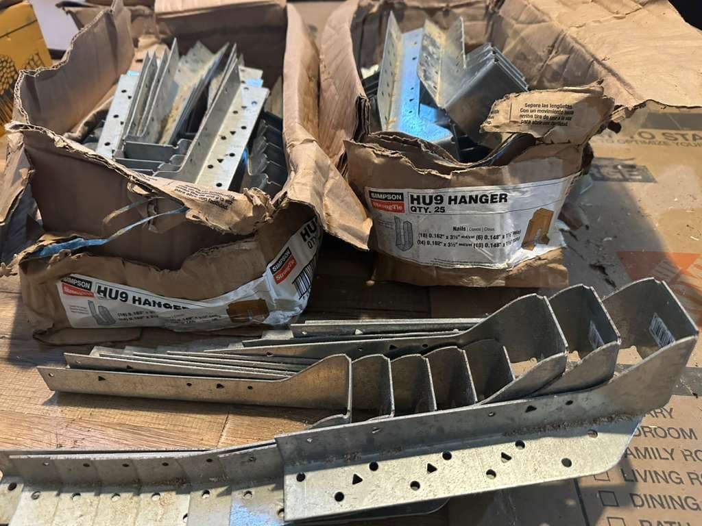118x Simpson HU7/HU9 LVL Hangers NEW - Mastic Beach 2
