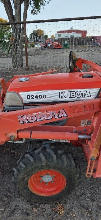 Kubota Tractor 2
