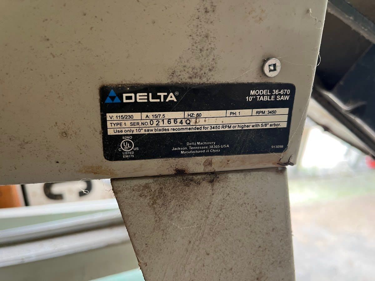 Delta 36-670 10" Contractor Table Saw 2