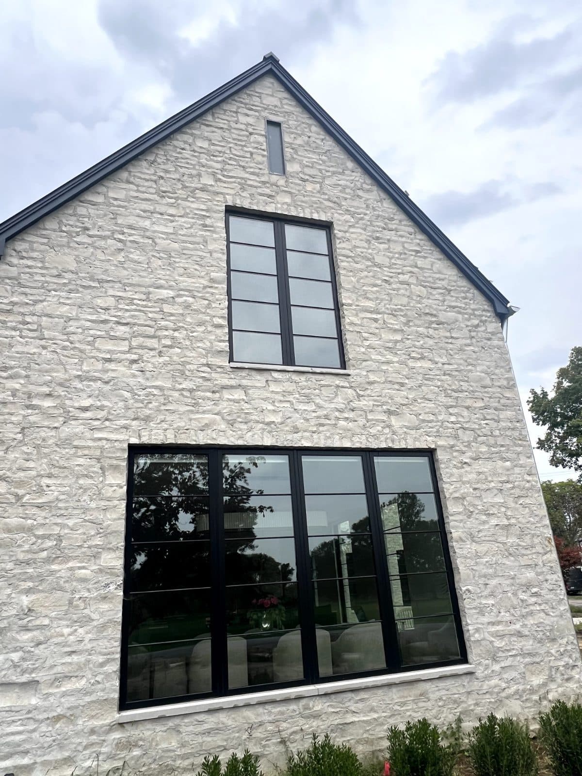 Halquist Stone Veneer - 21 Palettes of Brookfield Gray 3