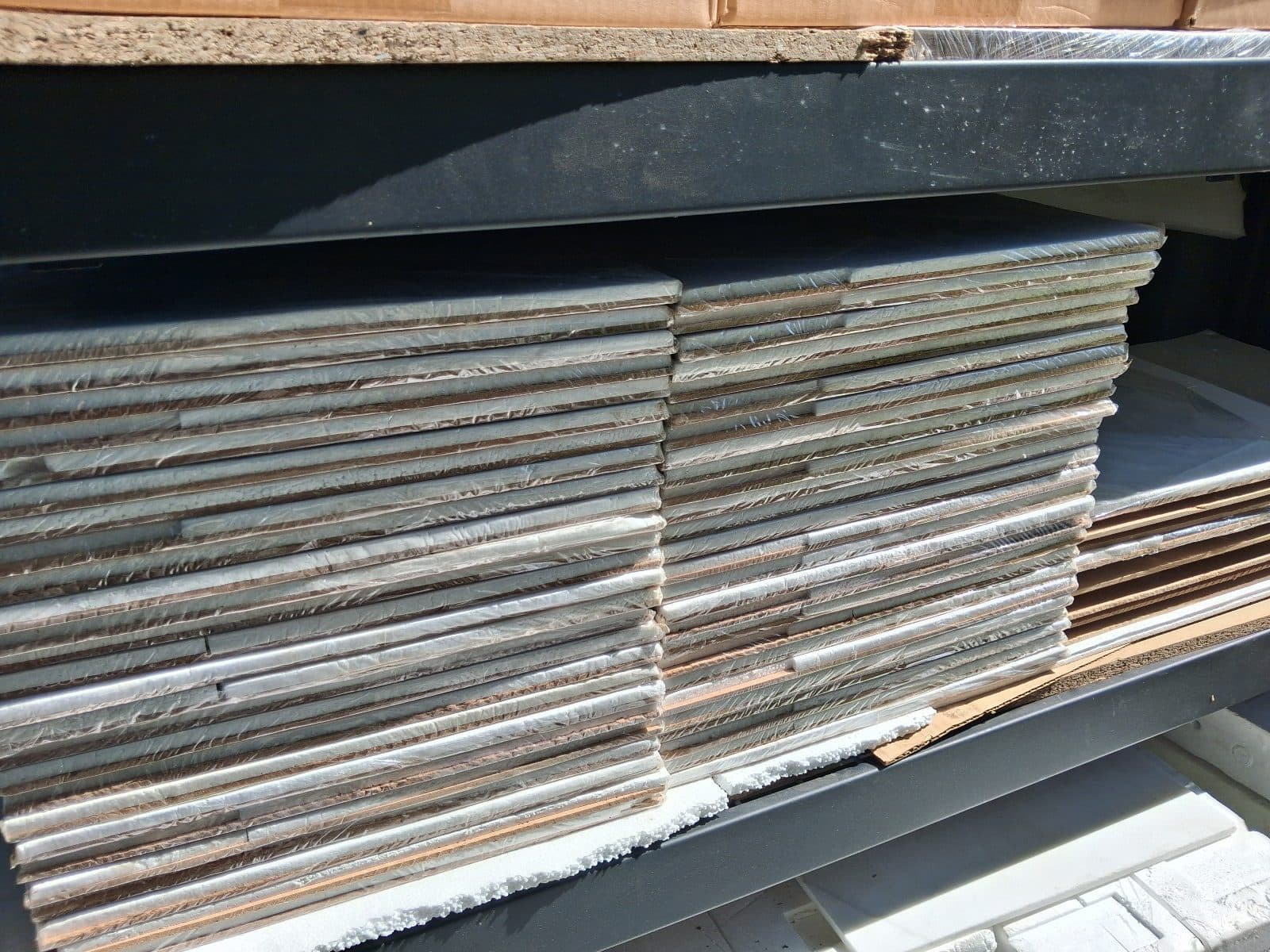 Maison Surface Ellington Marble — 62 Sheets (~76 SF) | Redwood City | 2 sheets slight edge damage