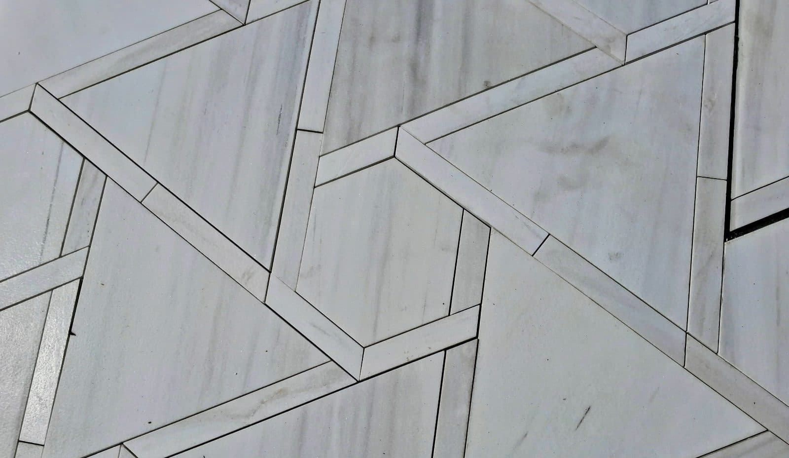 Maison Surface Ellington Marble — 62 Sheets (~76 SF) | Redwood City | 2 sheets slight edge damage 4