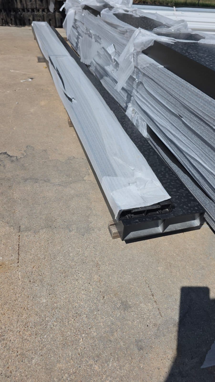 Aluminum Deck Framing - TimberTech Field Joists 2