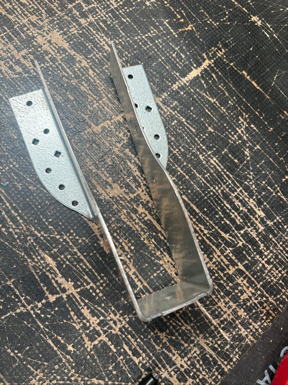 MiTek HD210 face mount hanger 3