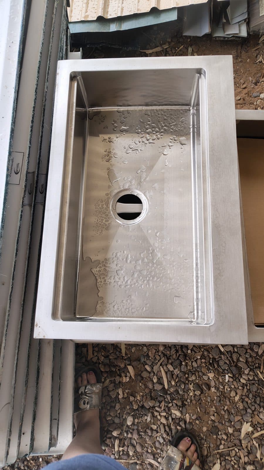 Shower base, windows, sinks, sink faucets 3