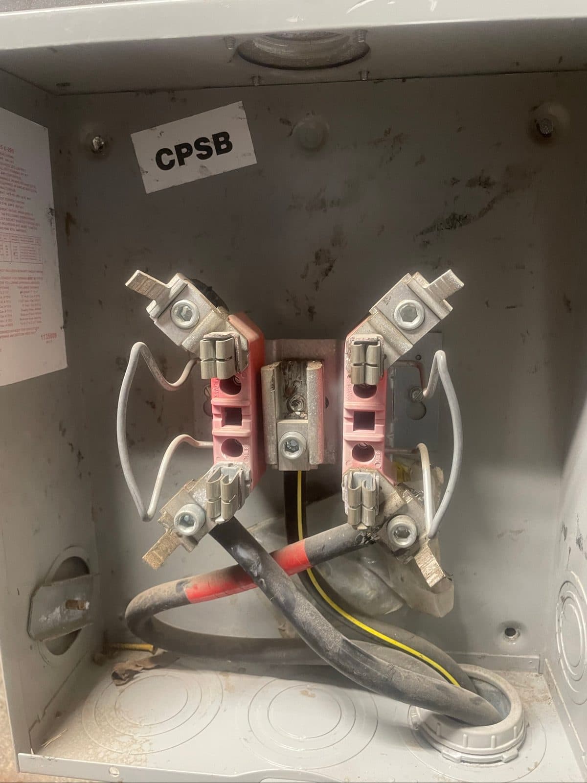 Outdoor circuit main breaker panel 3