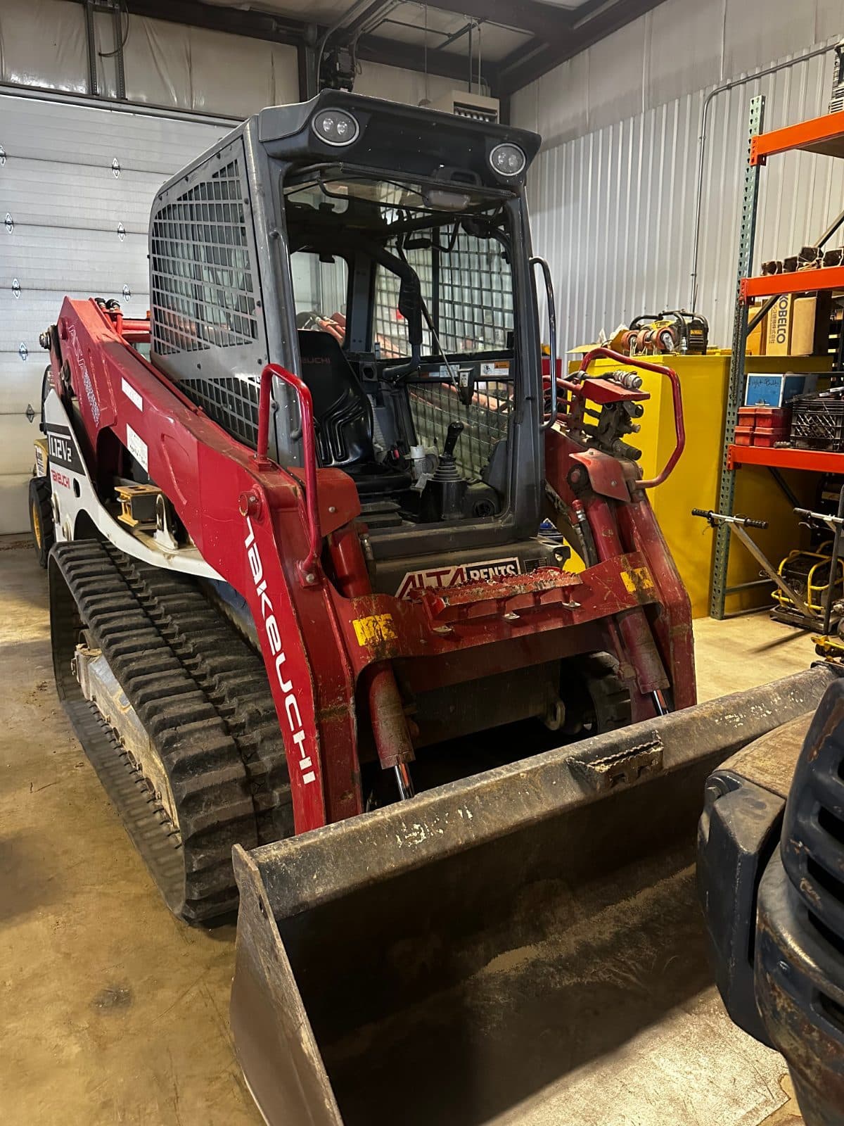 2020 Takeuchi Compact Track Loader w/ 80" tooth bucket 3