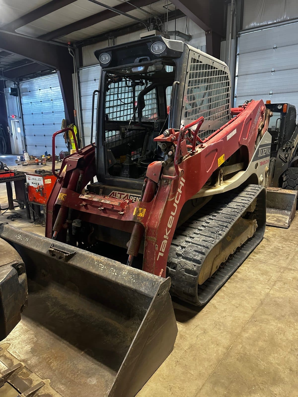 2020 Takeuchi Compact Track Loader w/ 80" tooth bucket 5
