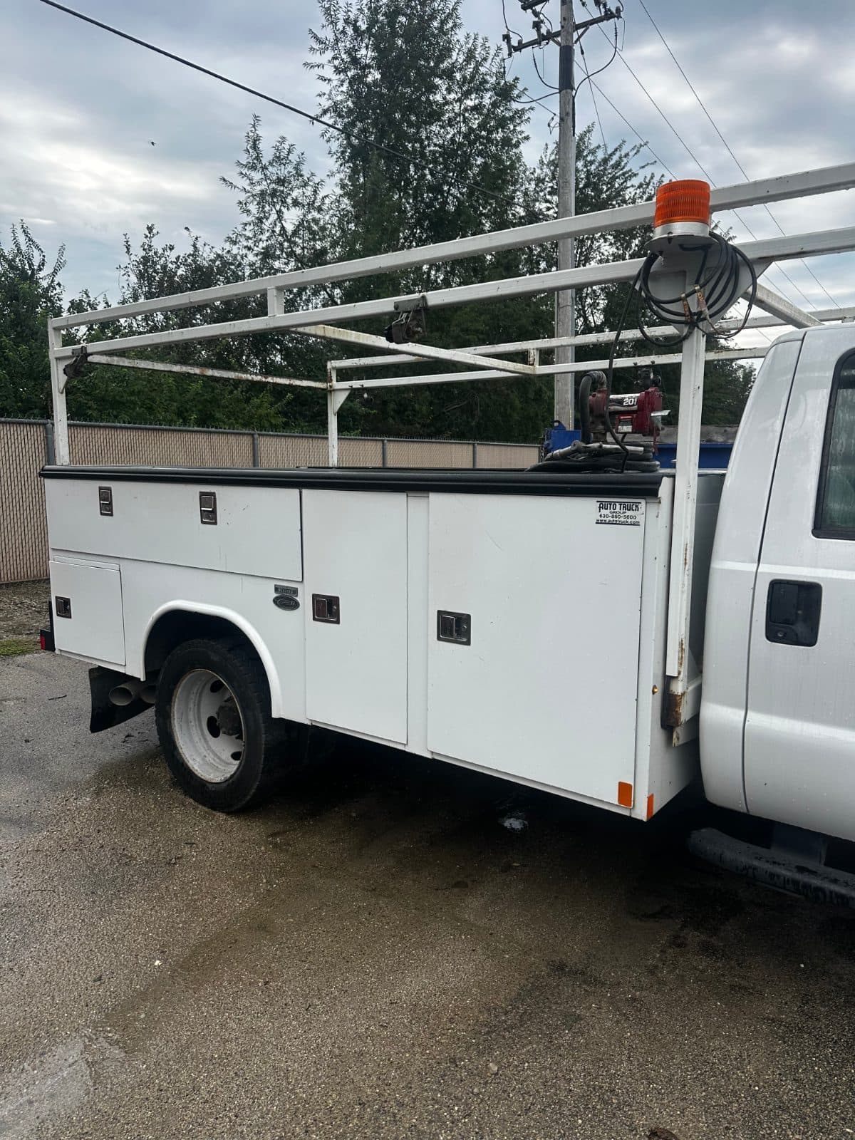 2016 Ford F450xl Super Duty Utility Truck 3