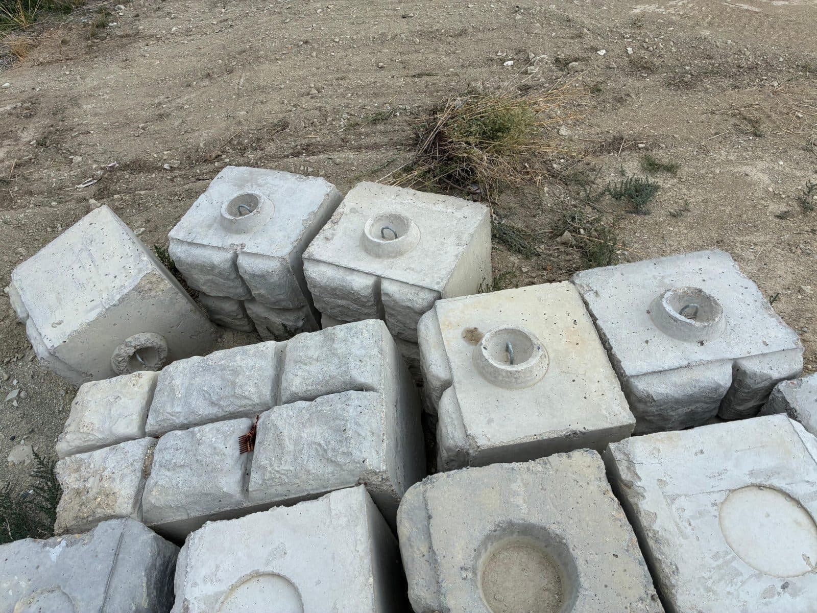 98 Retaining Wall Blocks 3