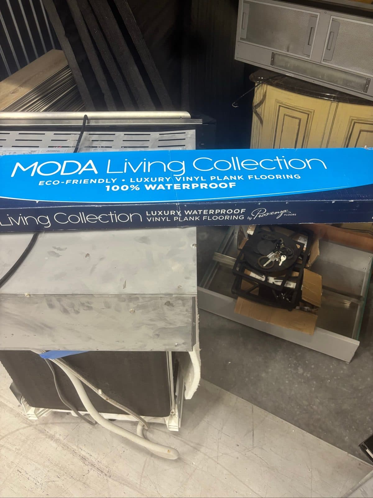 Box of Moda Living Collection Luxury Vinyl Plank Flooring 3