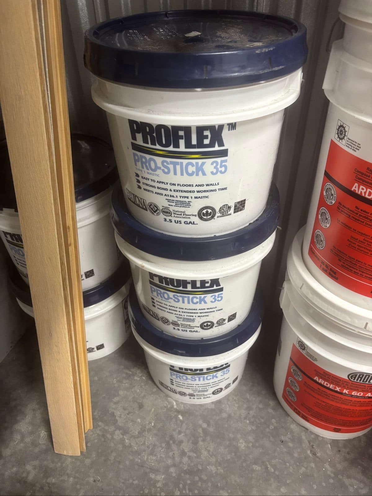 Proflex Pro-Stick 35 Mastic (top)