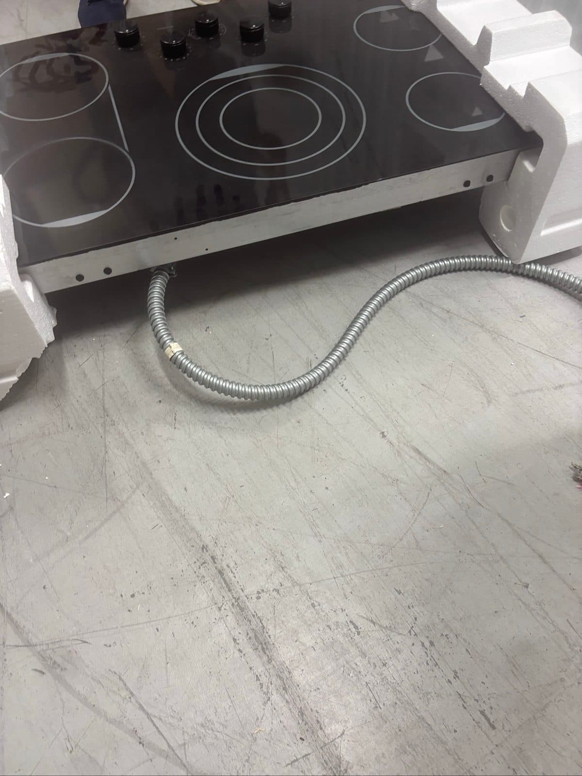 Electric cooktop 2