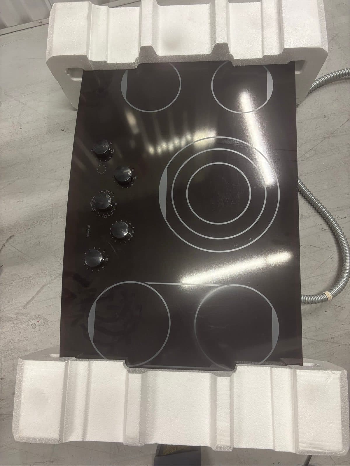 Electric cooktop 3