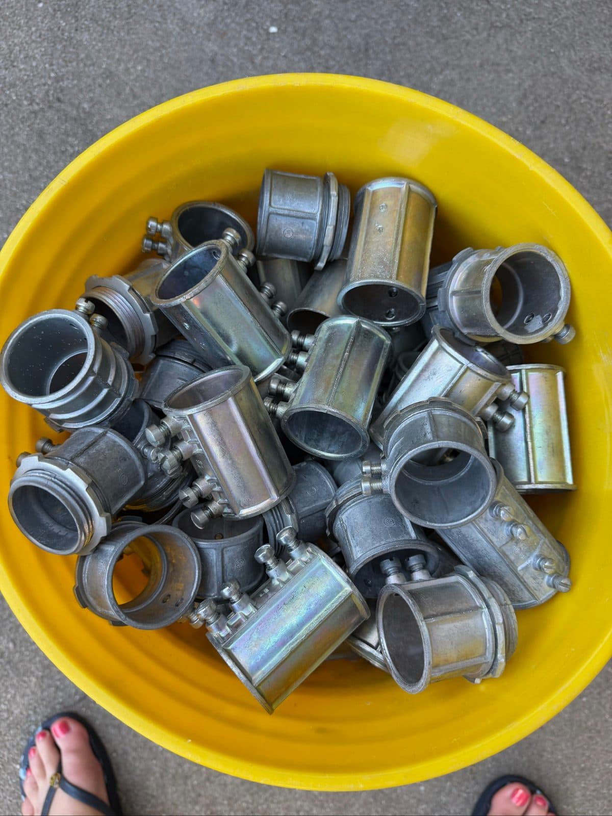 Huge Electrical Contractor Lot – EMT Set-Screw Couplings, Connectors & Fittings (1/2", 3/4", 1" + Large Sizes) 5