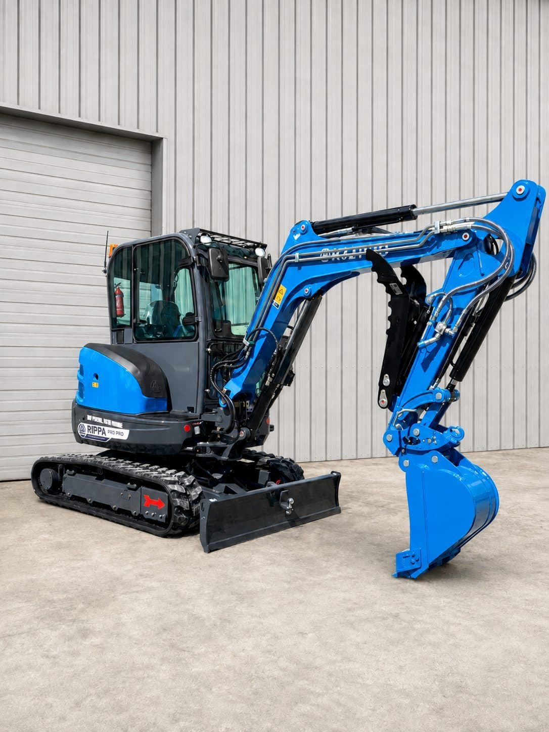Kubota Diesel Excavator - Rippa R32 PRO