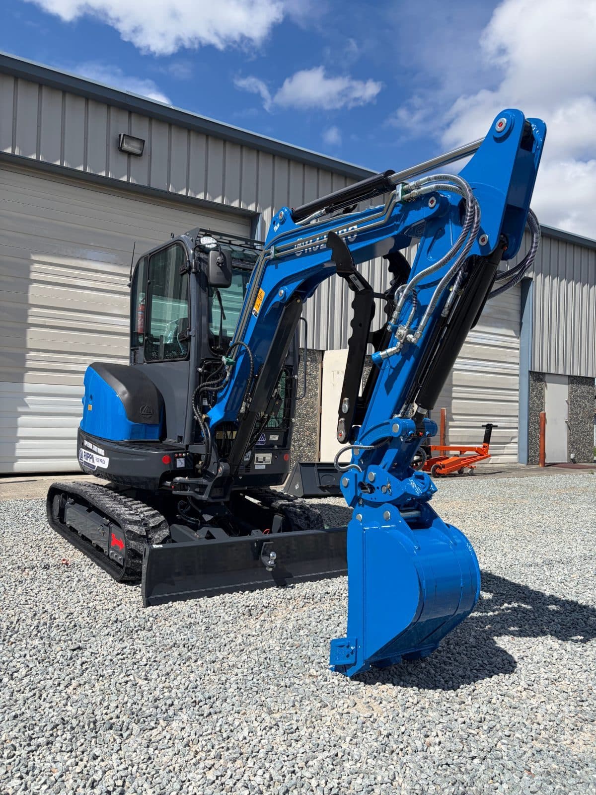 Kubota Diesel Excavator - Rippa R32 PRO 4