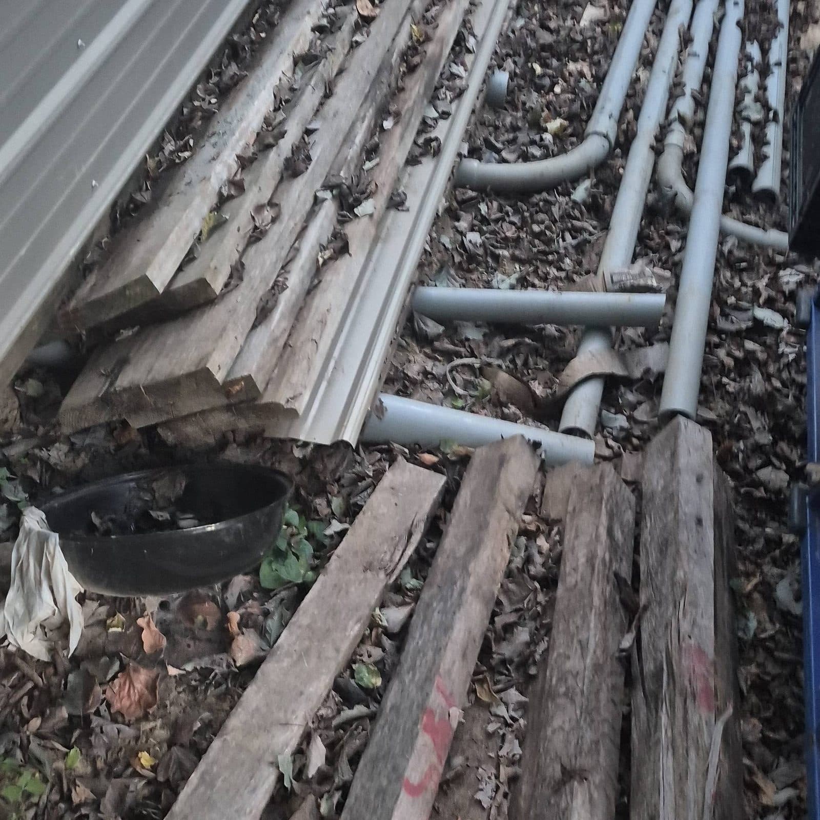 Used and some damaged lumber 3