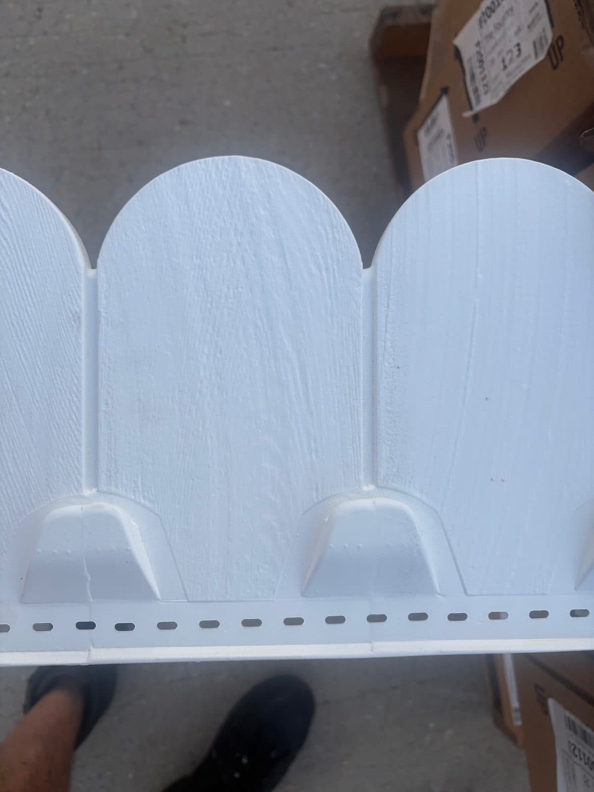 Foundry Scallop White Shakes 2