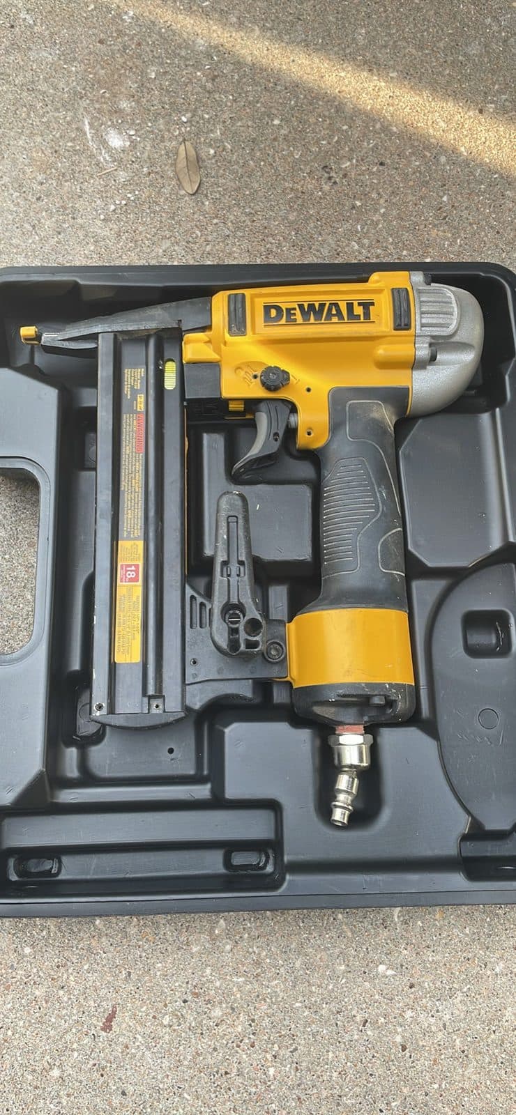 Dewalt Finish Stapler