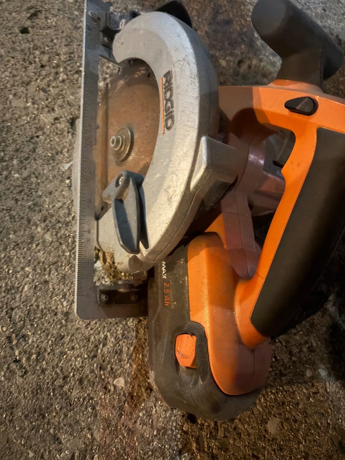 RIDGID cordless circular saw