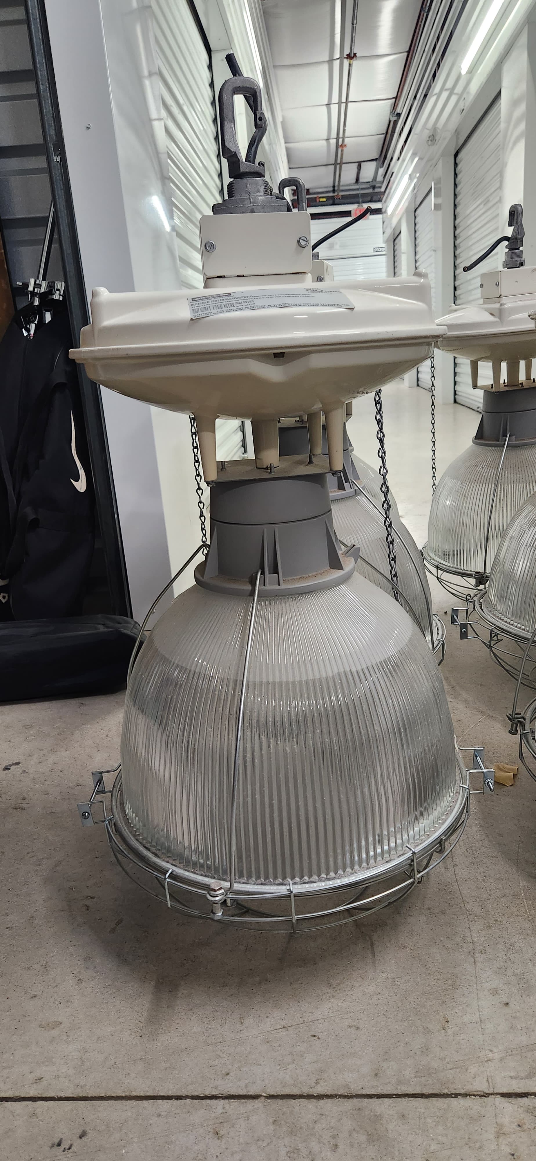 Need Gone Immediately 15 Used gym lights 400 watts OBO 2