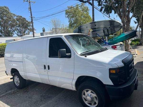 2009 Ford Van 2