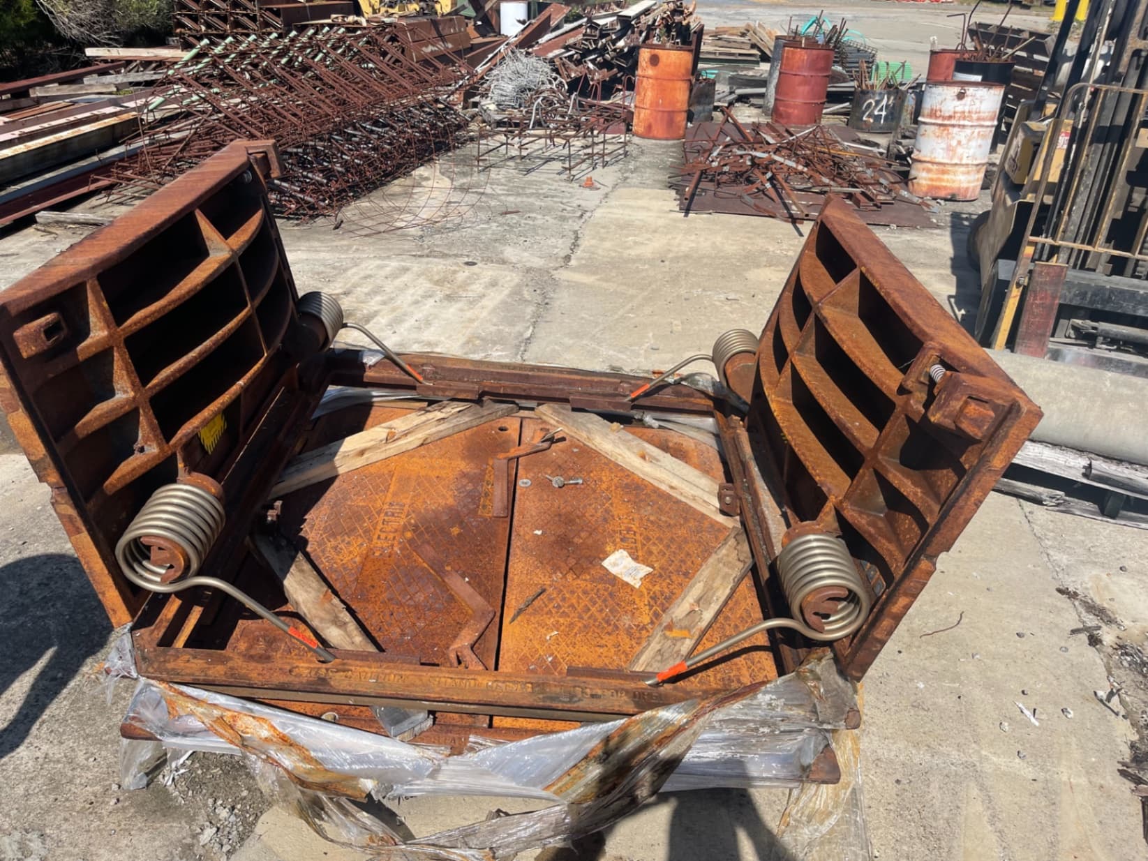 Neenah R-6662-TS Access and Hatch Covers