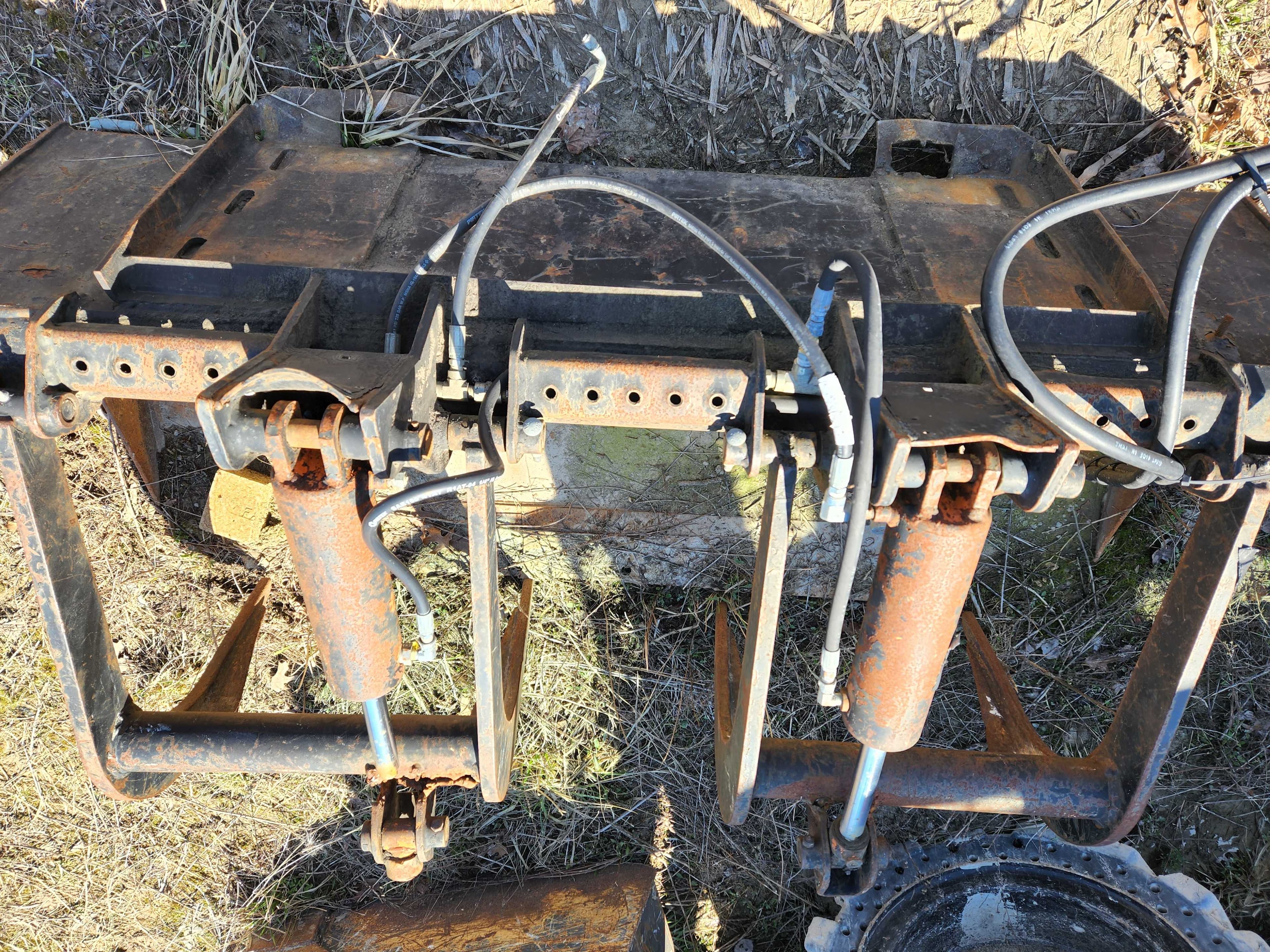 Bobcat Grapple Attachment 4